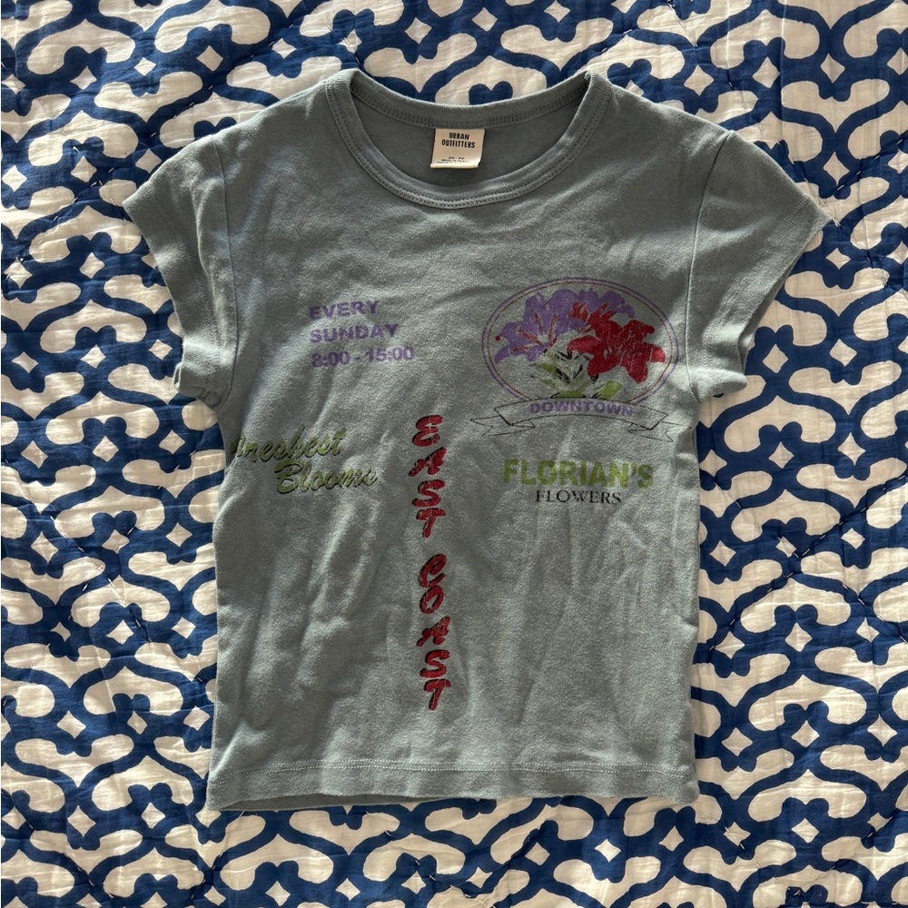 Urban Outfitters Blue Baby Tee Size XS